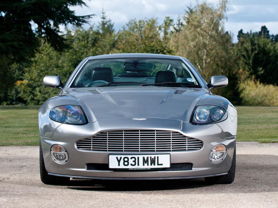  Aston Martin V12 Vanquish 2001 года  (UK) (фото 32 из 44)